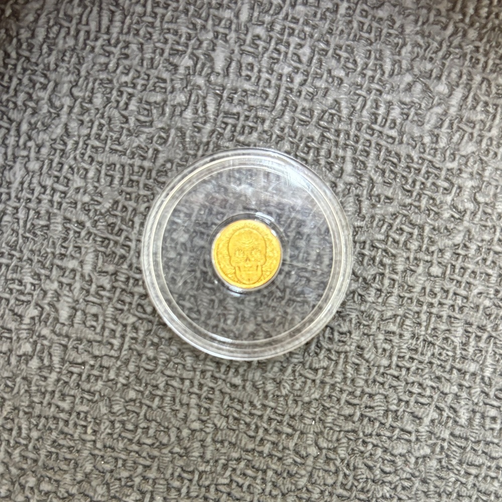 1/200th gold skull coin